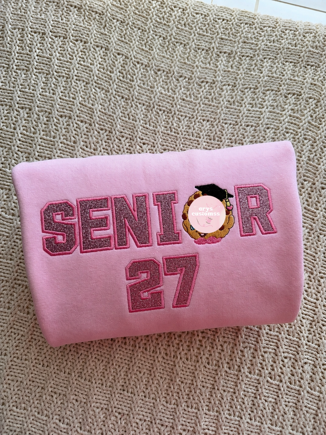 Senior 27 cookie with I