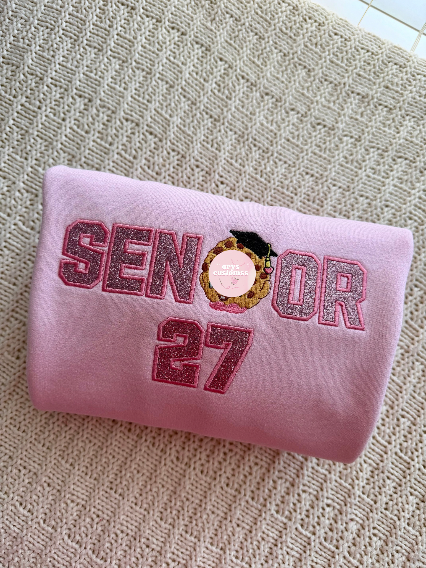 Senior 27 cookie with O